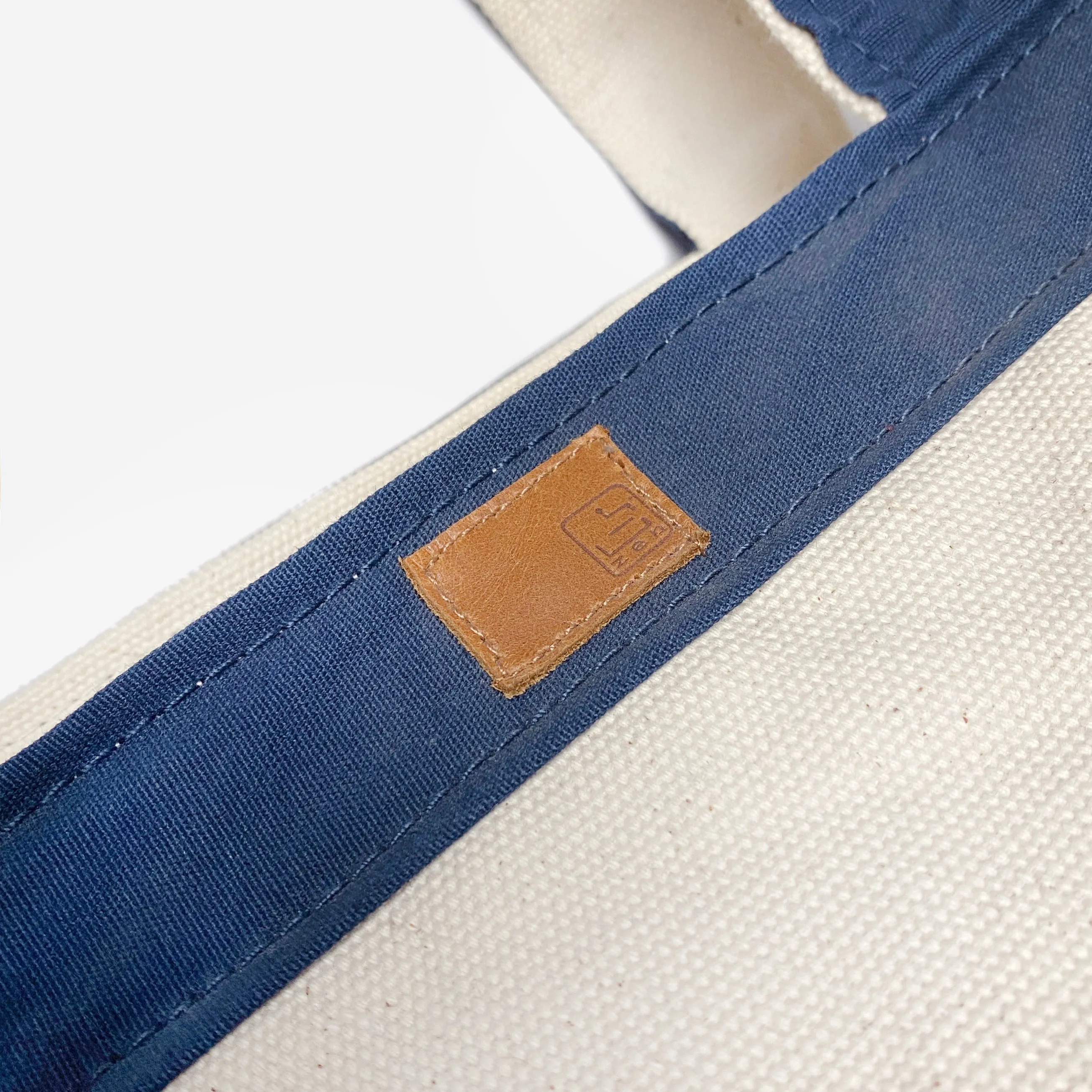 BZEN TOTE23-13P NATURAL CANVAS BODY WITH NAVY TRIM 23"W x 13"H OPEN TOP TOTE BAG WITH FRONT POCKET-22OZ-NAVY