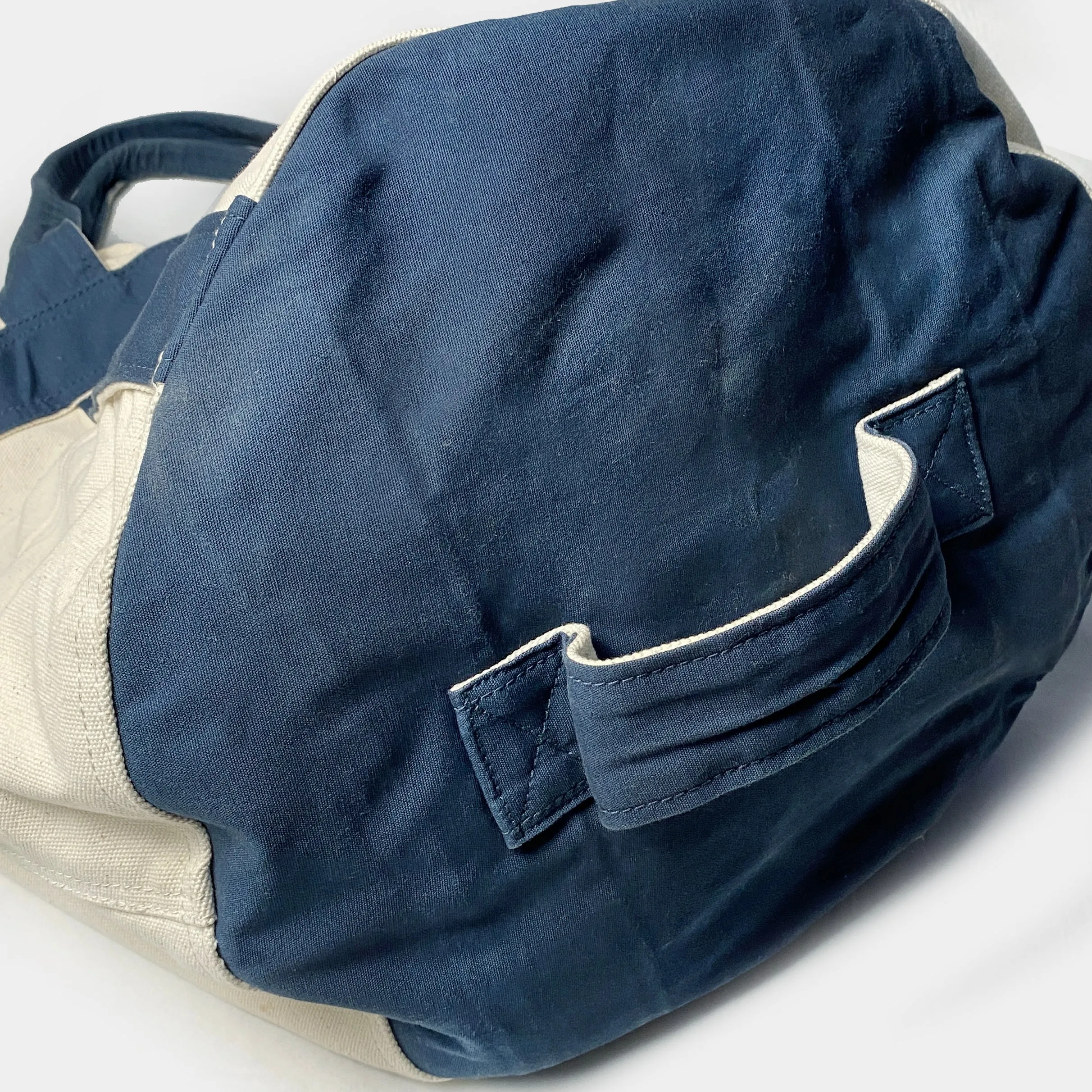 BZEN TOTE24-14ZTN NATURAL CANVAS BODY WITH NAVY TRIM ZIP TOP 24"W x 14"H TOTE BAG-20OZ-NAVY