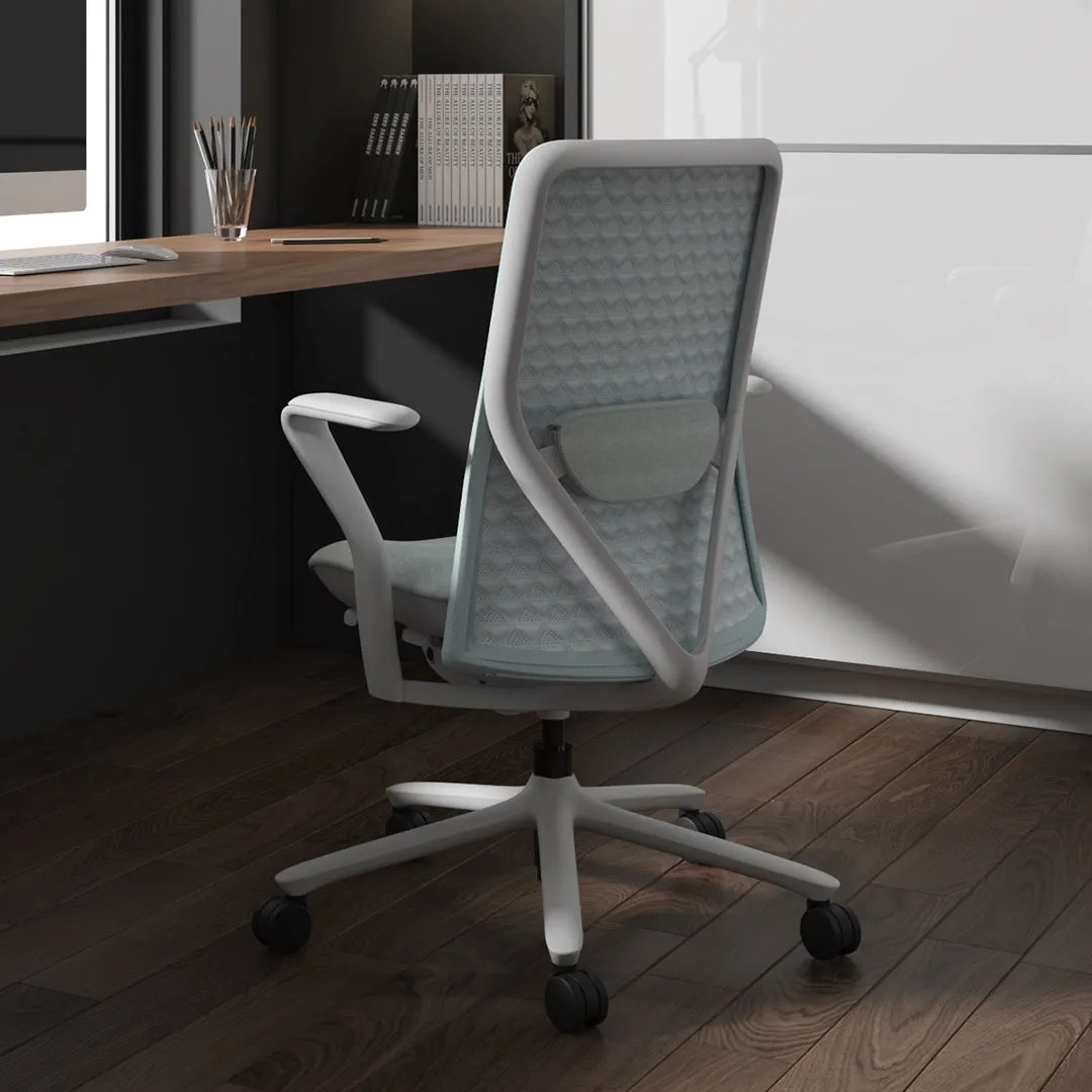 Desky Freya Ergonomic Mesh Chair