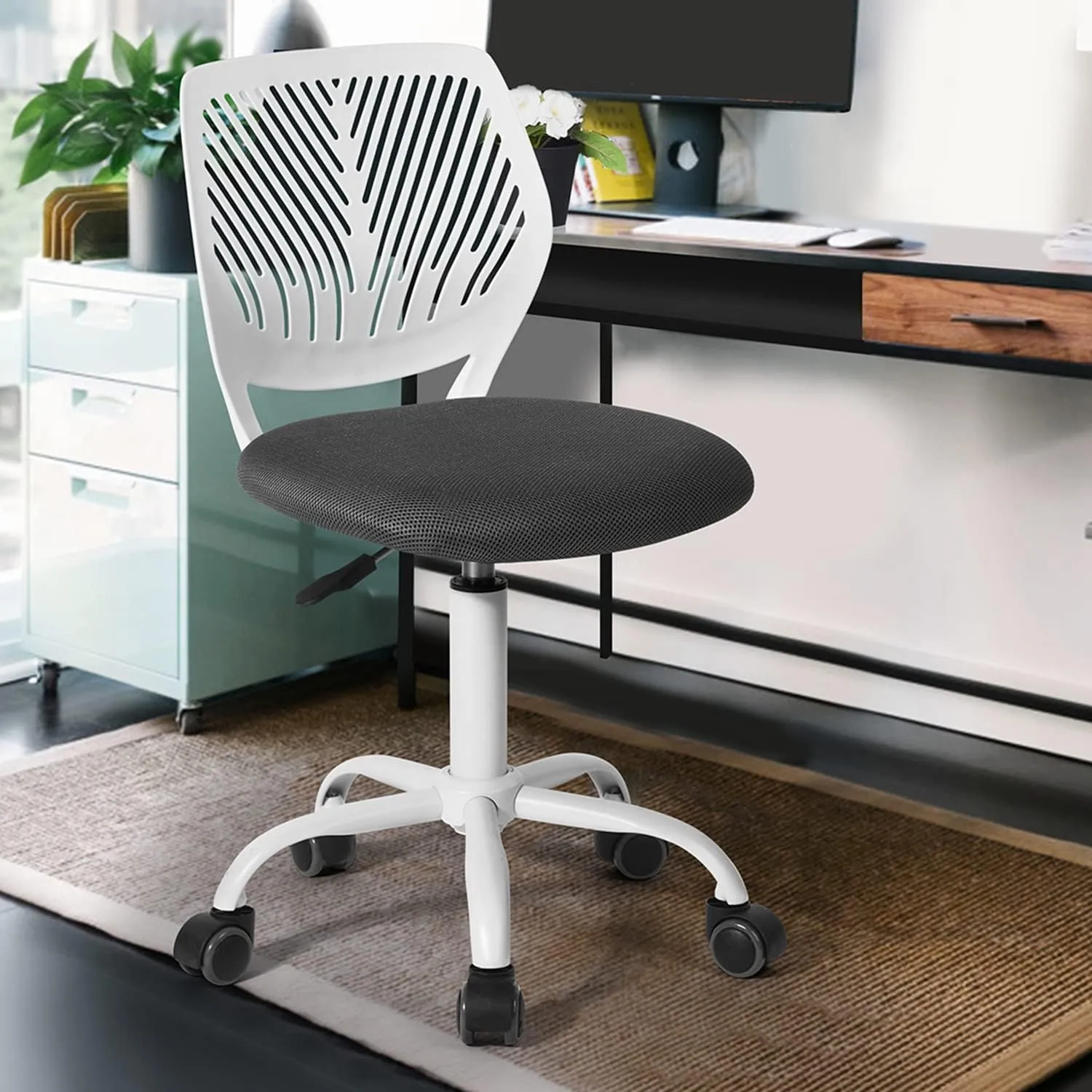 FurnitureR Students Cute Desk Chair Ergonomic for Teens Boys Girls Youth Low-Back Armless Study Writing Swivel Mesh Seating with Adjustable Height for Home Office Living Room Bedroom School