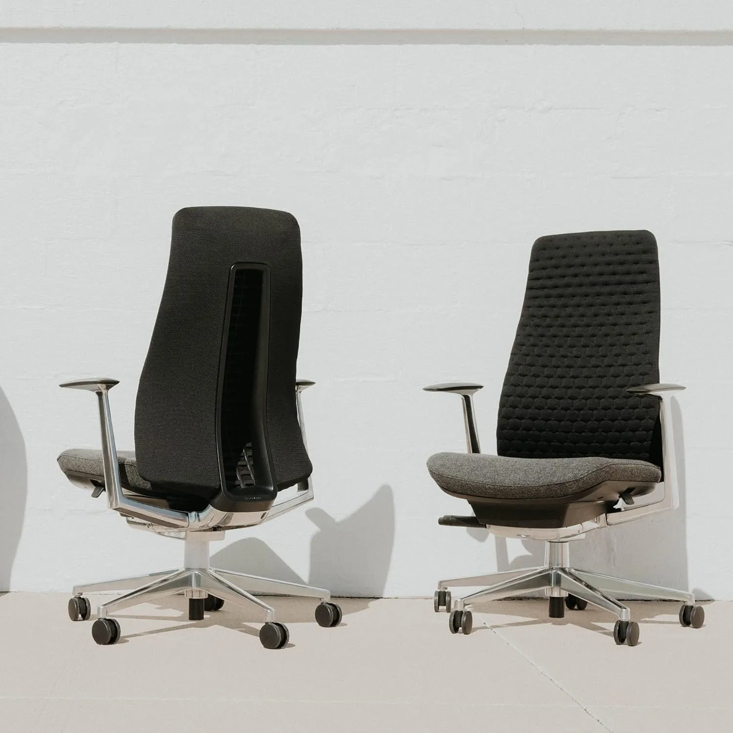 Haworth Fern Ergonomic Office Chair – Stylish and Innovative Desk Chair with Digital Knit Finish - with Lumbar Support (Heathered Grey)