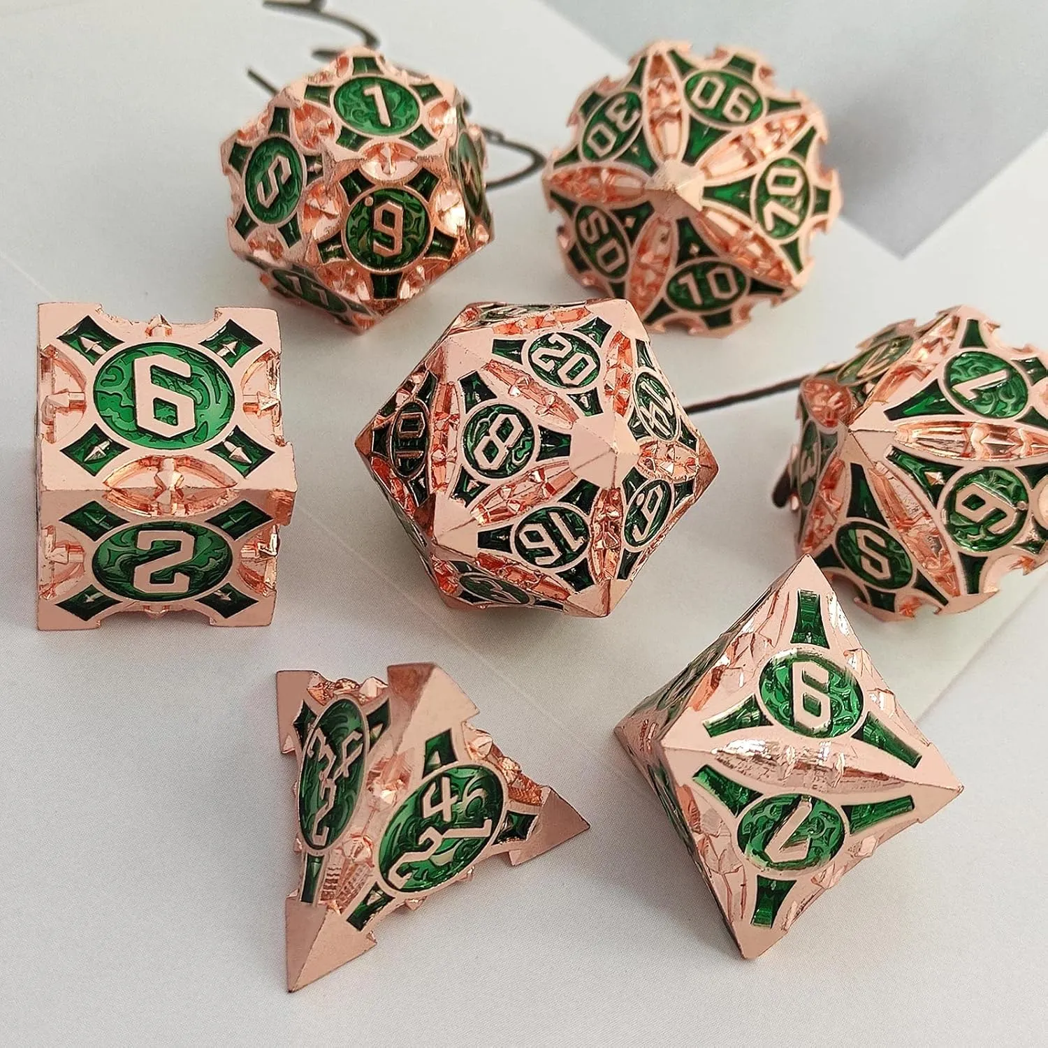 Metal DND Dice Set Dungeons and Dragons D20 Polyhedral D&D Dice 7pcs Apply to Pathfinder TRPG MTG Role Playing Game D and D Accessories Black Storage Bag-Red Copper Green