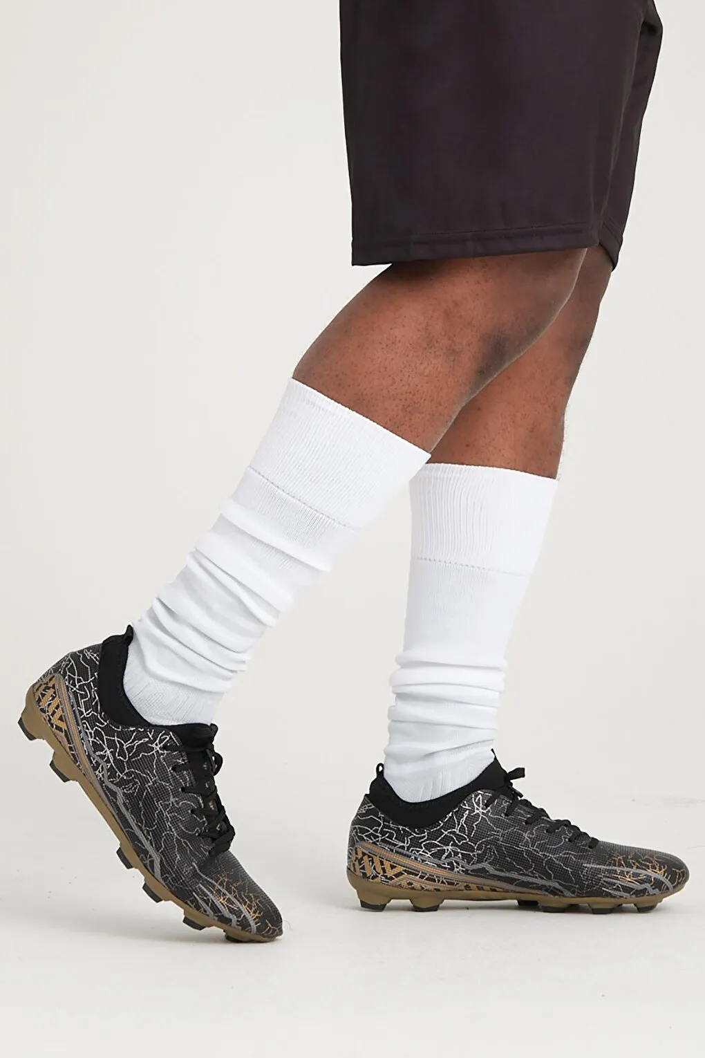 Monarch-1 Cleats