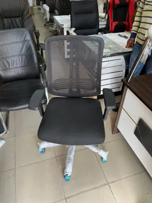 My-Home Adjustable arm Executive Chair without headrest