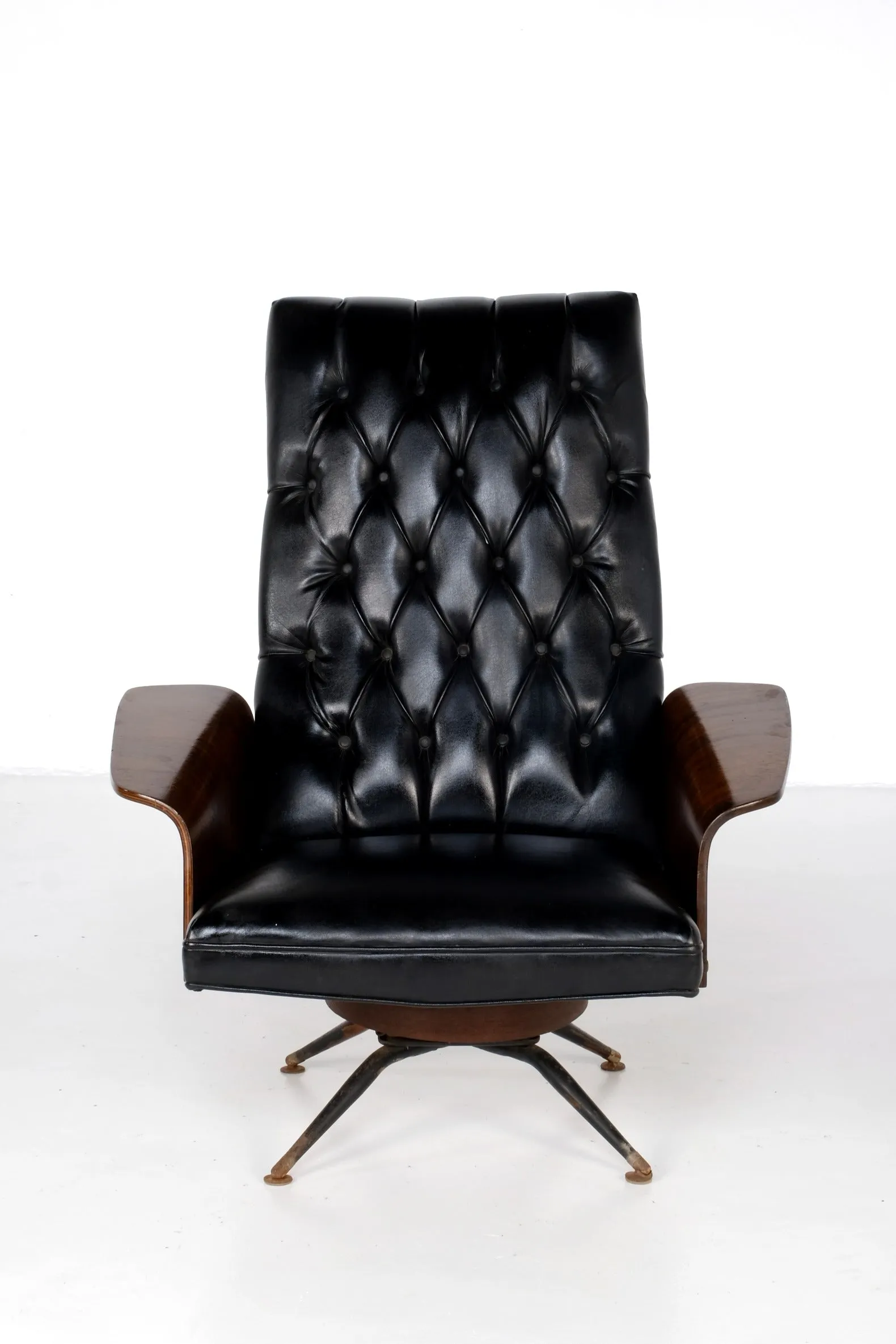 PLYCRAFT MULHAUSER EAMES ERA CHAIR WITH OTTOMAN BY: REDD TAYLOR