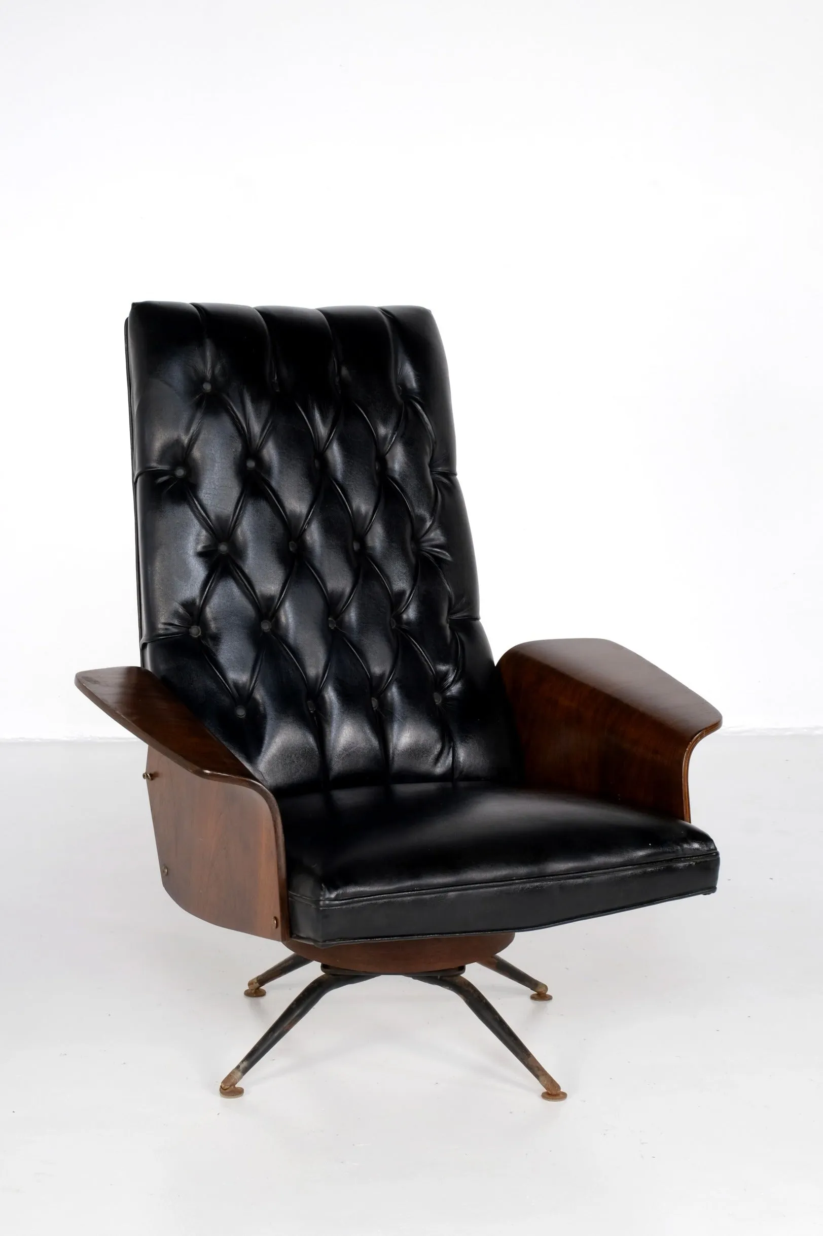 PLYCRAFT MULHAUSER EAMES ERA CHAIR WITH OTTOMAN BY: REDD TAYLOR