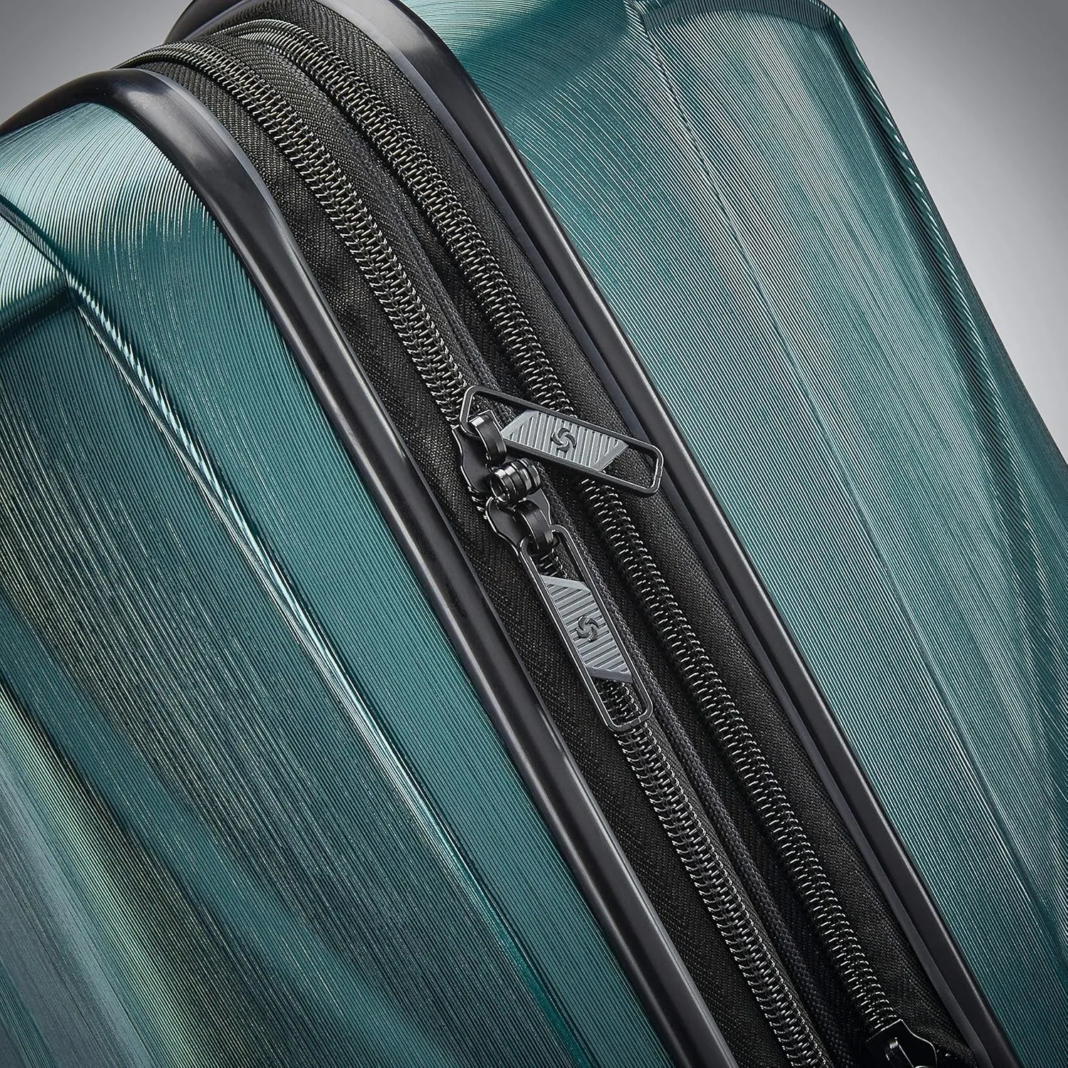 Samsonite Centric 2 Hardside Expandable Luggage with Spinner Wheels, Emerald Green, Carry-On 20-Inch