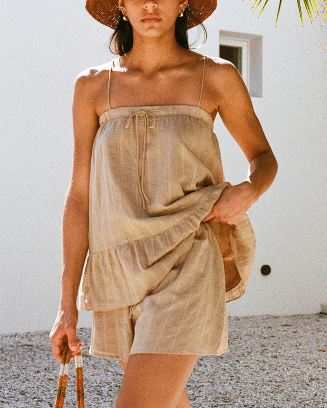 Set di Camicia e Pantaloni Corti in Lino
